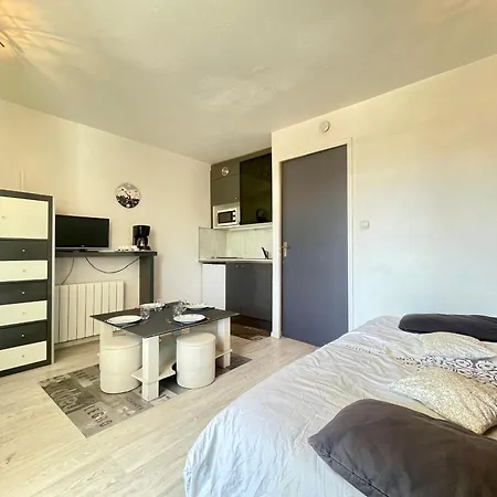 Joli Studio-cabine Moderne A 300m De La - Fr-1-338-368 Sète