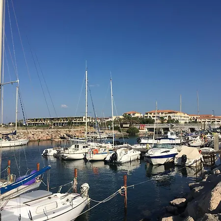 Joli Studio-cabine Moderne A 300m De La - Fr-1-338-368 *