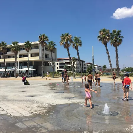 Joli Studio-cabine Moderne A 300m De La - Fr-1-338-368 Sète